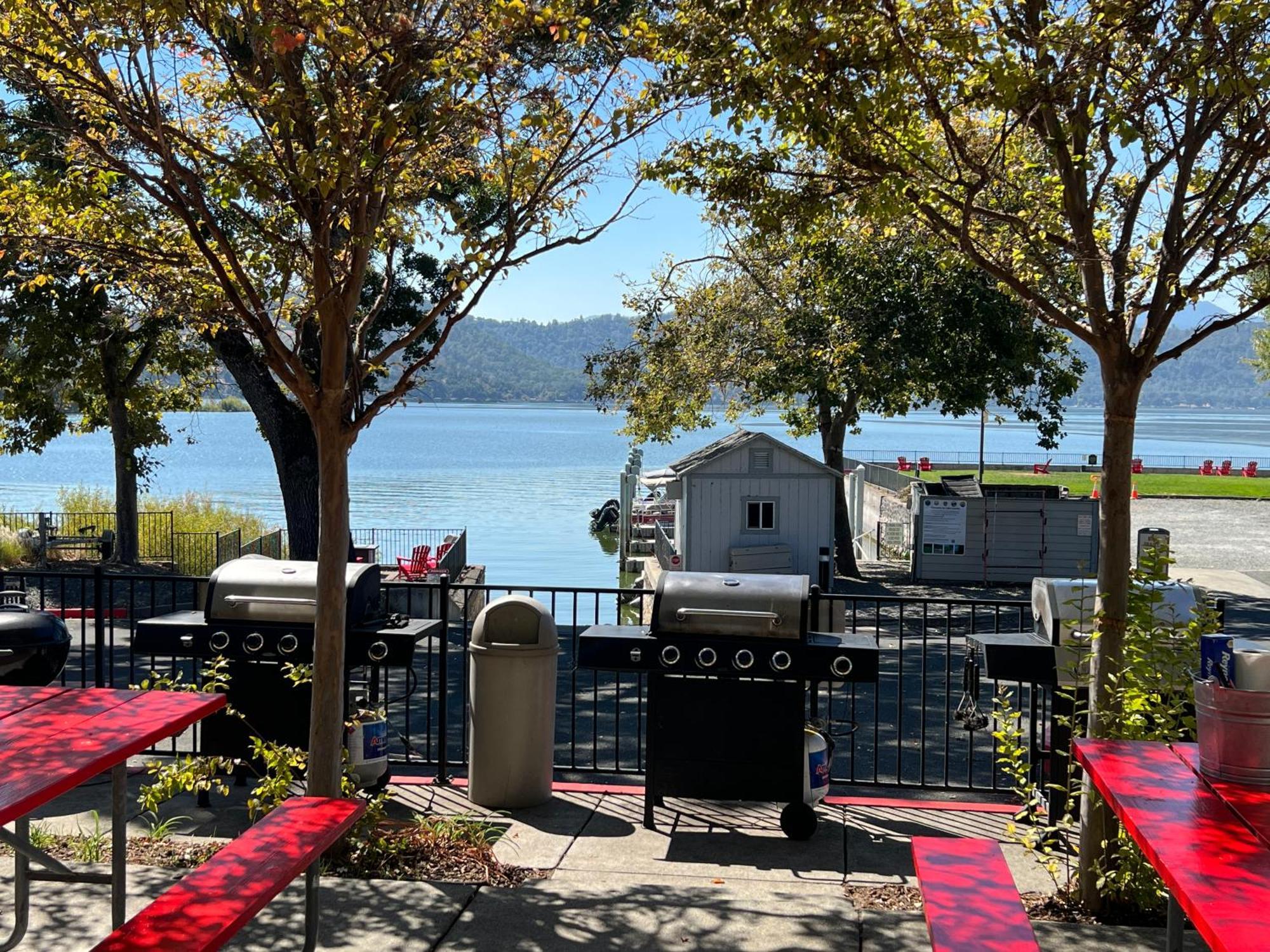 Clear Lake Cottages&Marina Clearlake Exteriör bild