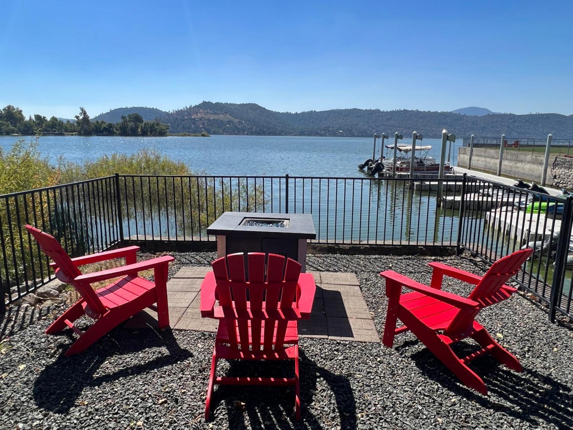 Clear Lake Cottages&Marina Clearlake Exteriör bild